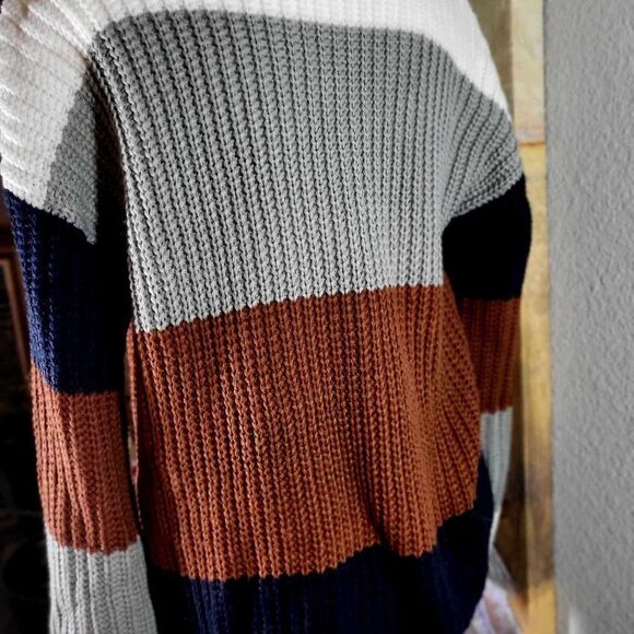 New without tag Zesica sweater size S - Picture 3 of 9